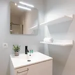 Апартаменты Spacious With Beautiful Terrace In