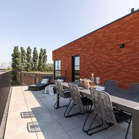 아파트 Spacious With Beautiful Terrace In 헨트