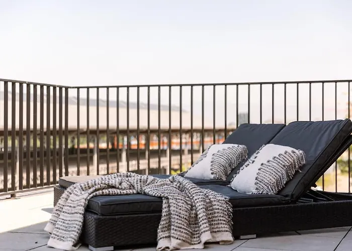 Huswell - Spacious With Beautiful Terrace In * Gent